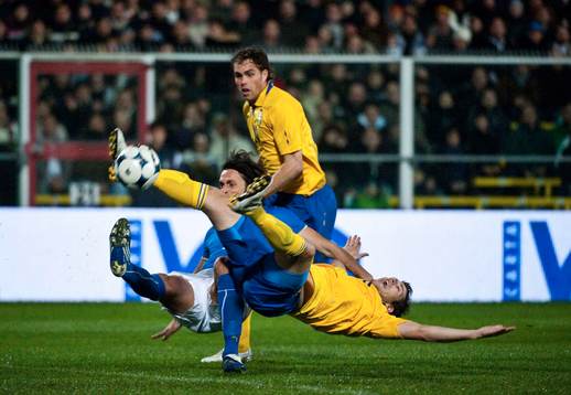 Tobias Hysén, Sverige dras omkull av Legrottaglie, Italien