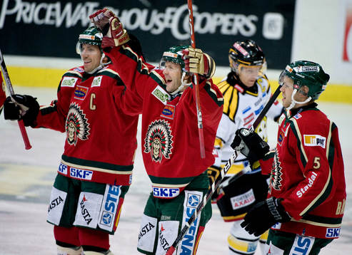 Joel Lundqvist, Tomi Kallio, Christian Bäckman, jubel