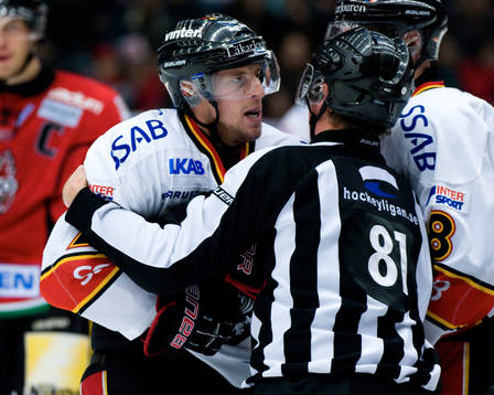 Cam Abbott, Luleå i slagsmål
