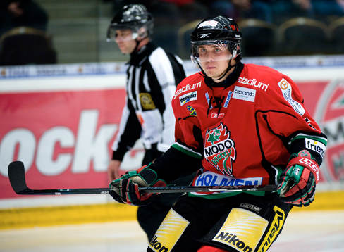 Magnus Häggström, Modo