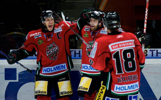 Peter Forsberg, Modo jubel med Per Svartvadet och Per