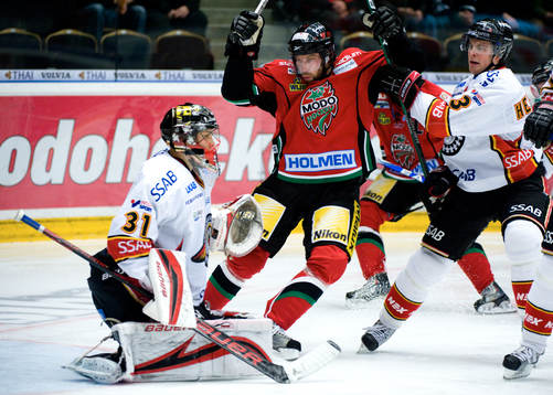 Peter Forsberg, Modo och Anders Nilsson, Målvakt Luleå