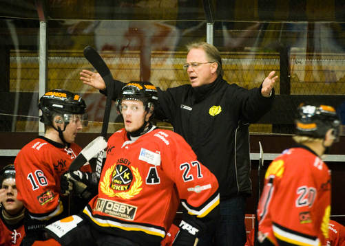 Stephen Higgins, tränare, Osby, undrar vad som händer