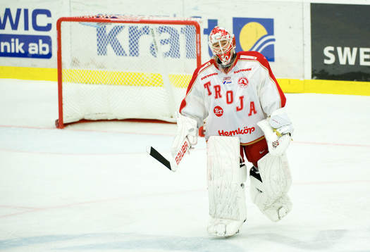 Christoffer Bengtsberg, Målvakt, lämnar målet