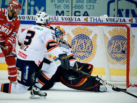 Gustaf Wesslau, Målvakt Djurgården ser pucken i nätet
