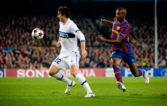 Diego Milito, Inter och Eric Abidal, Barcelona