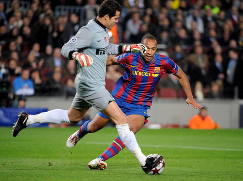 Thierry Henry, Barcelona och Julio Cesar, målvakt, Inter