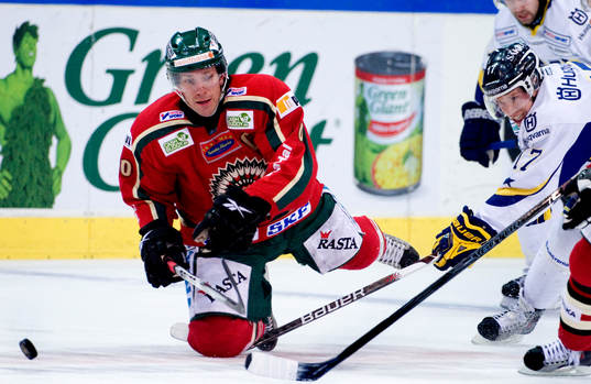 Joel Lundqvist, Frölunda, faller