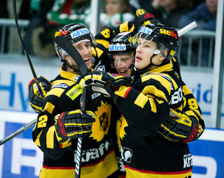 Fredrik Warg, Skellefteå, jubel med Christian Söderström