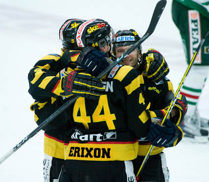 Tim Erixon, Skellefteå, jubel med lagkompisar