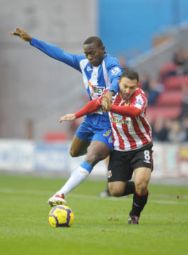 Maynor Figueroa, Wigan och Steed Malbranque, Sunderland