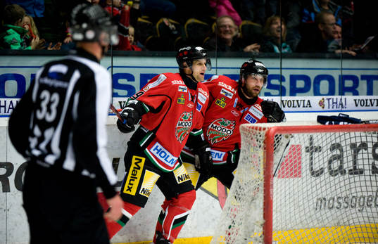 Markus Näslund och Peter Forsberg, Modo jubel
