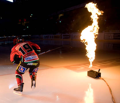 Markus Näslund, Modo