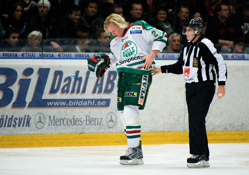Mathias Månsson, Rögle på väg till utvisningsbåset