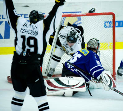 Fredric Korduner, AIK trycker in 1-2, jubel