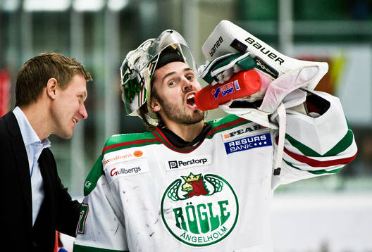 Cristopher Nihlstorp, målvakt, dricker, dricka, vatten