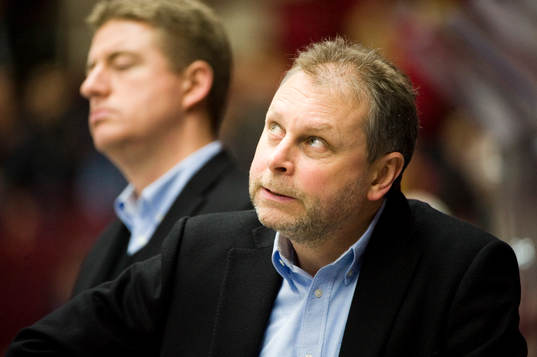 Göran Karlström och Robert Olsson, tränare, depp