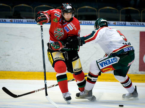 Josh Green, Modo stoppas av Christian Bäckman, Frölunda