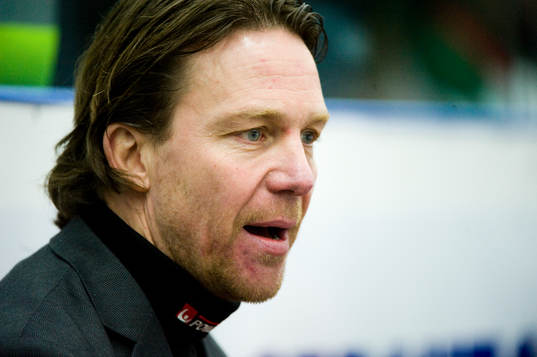 Charles Berglund, tränare