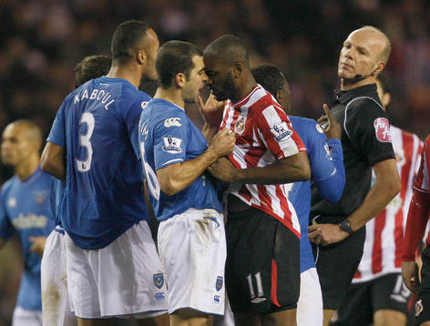 Darren Bent, Sunderland, ryker ihop med Tal Ben Haim,