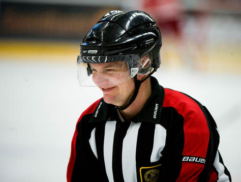 En glad Marcus Vinnerborg, domare