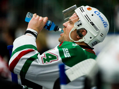 Mikael Gath, dricker