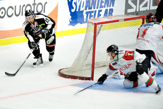 Bläddra bland fler bilder av Ishockey, Allsvenskan, Malmö - Mora