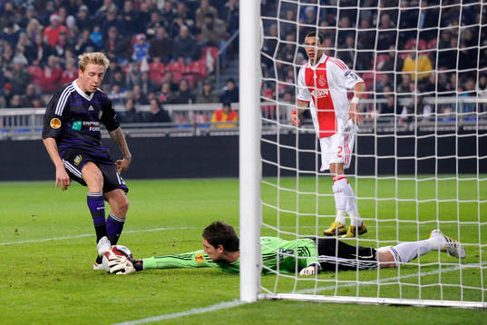 Jonathan Legear, Anderlecht, gör  0-3, Maarten