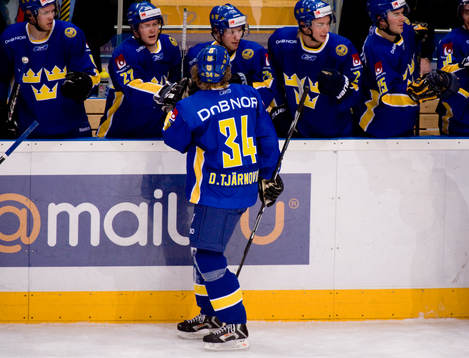 Daniel Tjärnqvist, Sverige jublar