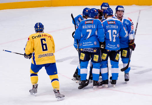 Magnus Johansson, Sverige depp och Finland jubel