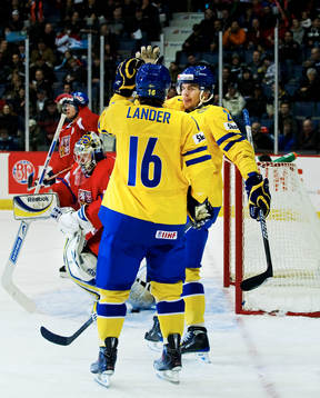 Anton Lander och Magnus Svensson Pääjärvi, Sverige, jubel