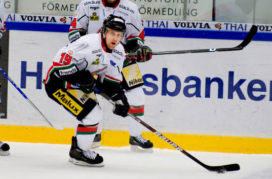 Markus Näslund, Modo