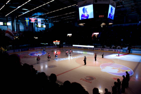 Nationalsång i EON-arena