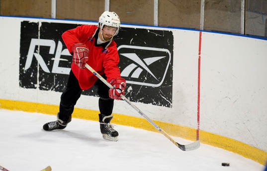 Ishockey, korphockey, spontanidrott
