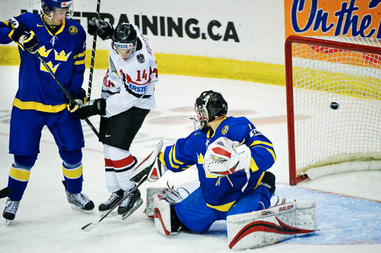 Anders Nilsson, målvakt, Sverige, släpper in 1-3
