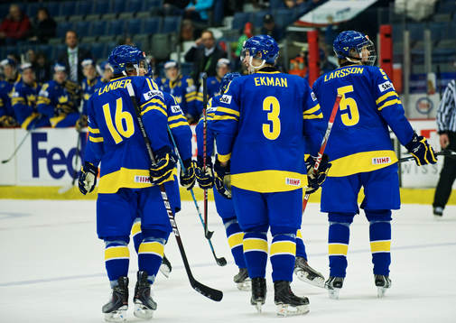 Anton Lander och Oliver Ekman Larsson, Sverige, skrattar