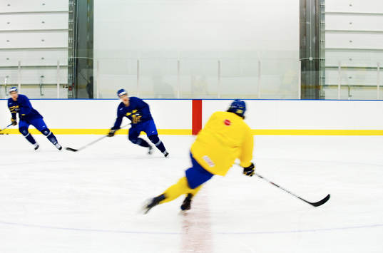 Ishockey, JVM, träning, Sverige