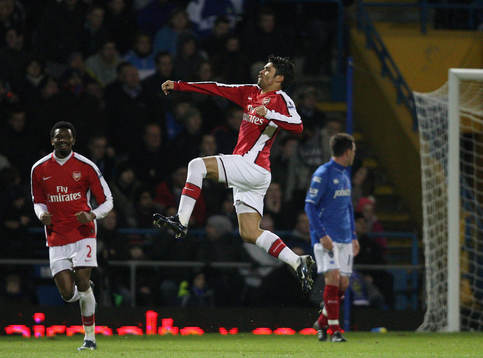 Eduardo, glädje och jubel över första målet för Arsenal