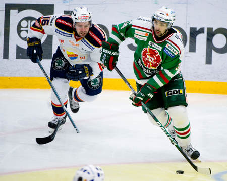Nichlas Falk, Djurgården med knäckt klubba jagar Daniel
