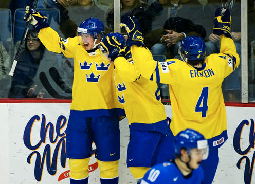 Jacob Josefson, Sverige, jublar