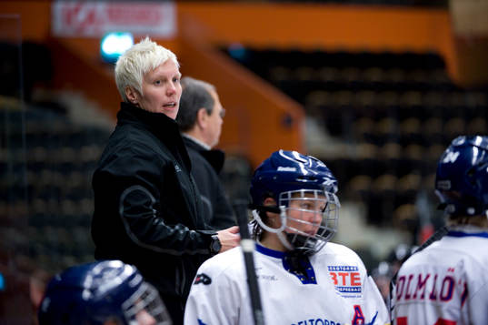 Erica Buck, Assisterande Tränare