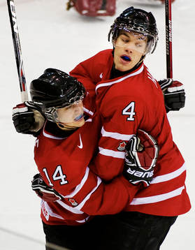 Jordan Eberle och Taylor Hall, Kanada, jubel