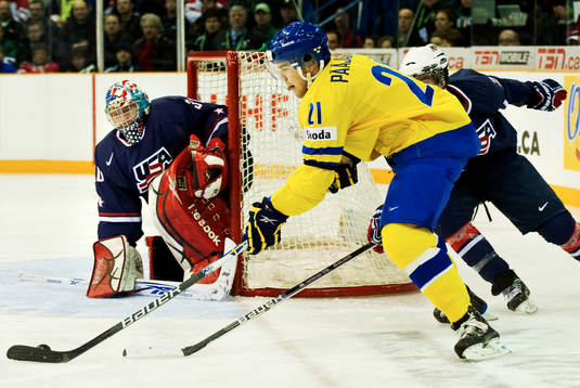 Magnus Pääjärvi Svensson, Sverige, oroar framför mål