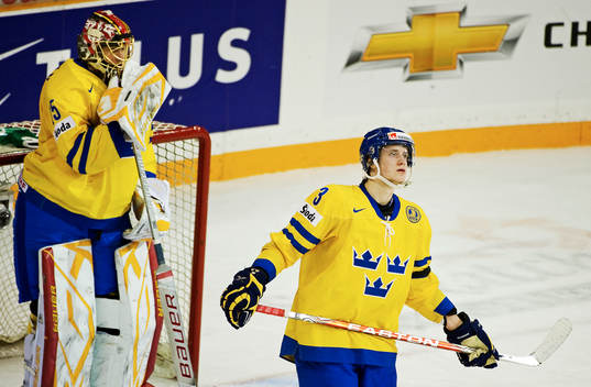 Jacob Markström, målvakt, och Oliver Ekman Larsson,