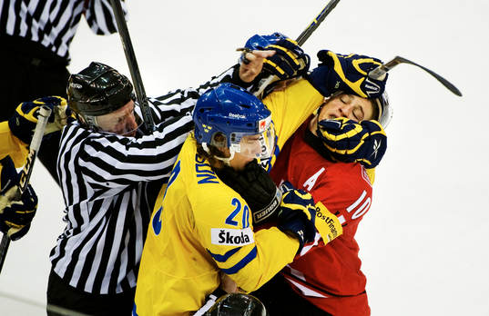 André Petersson, Sverige, gruffar med Tristan Scherwey,