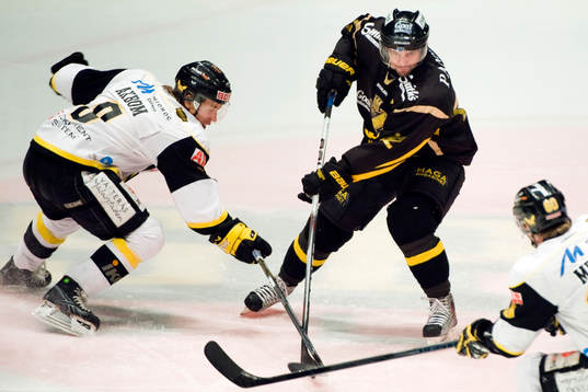 Robin Axbom, Västerås och Mattias Beck, AIK