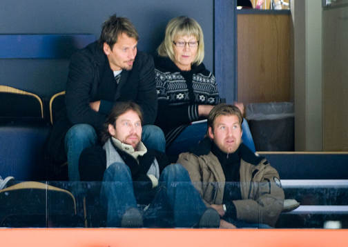 Peter Forsberg och Andreas Salomonsson, Modo sitter på