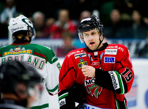 Markus Näslund, Modo