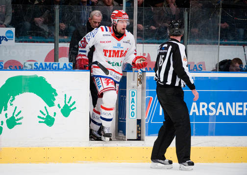 Martin Sonnenberg, Timrå, får matchstraff