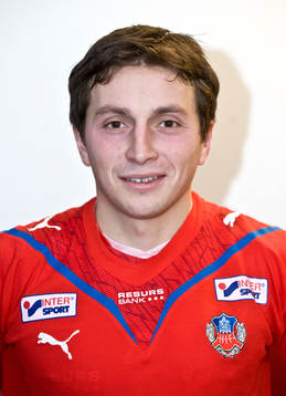 Ardian Gashi, porträtt